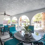 Your Private, Luxurious & Large Oasis-4 Suites