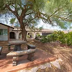 Your Private, Luxurious & Large Oasis-4 Suites
