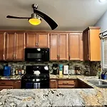 Pet-Friendly, Vibrant Oasis - Colorful Retreat Near Summerlin