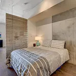 Studio High-Rise In Downtown Vegas