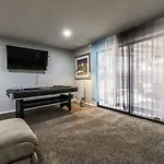 Modern Elegance In The Heart Of Las Vegas