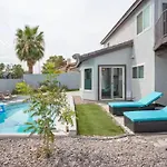 Stunning Home With Pool