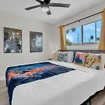 Next To Strip | Pool | Hot Tub | Bbq | Buddy Rich