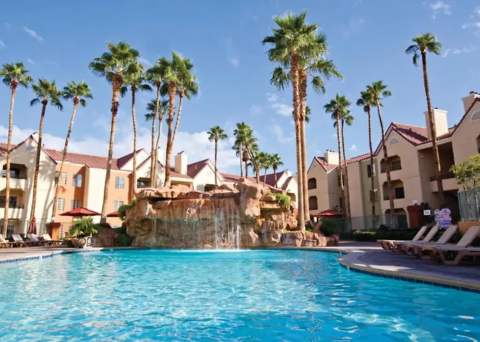 Family Friendly 2Bd Condo With Resort Setting Near