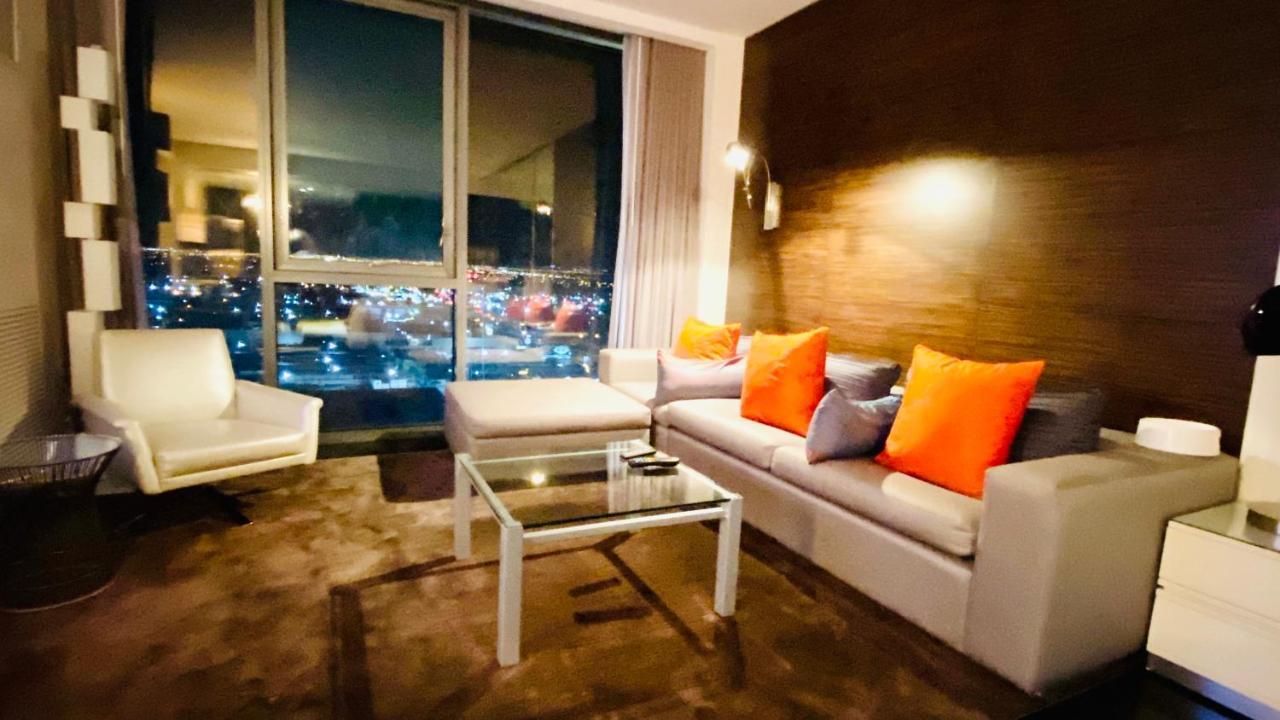 Holiday home Palms Studio * No Fees * Free Valet