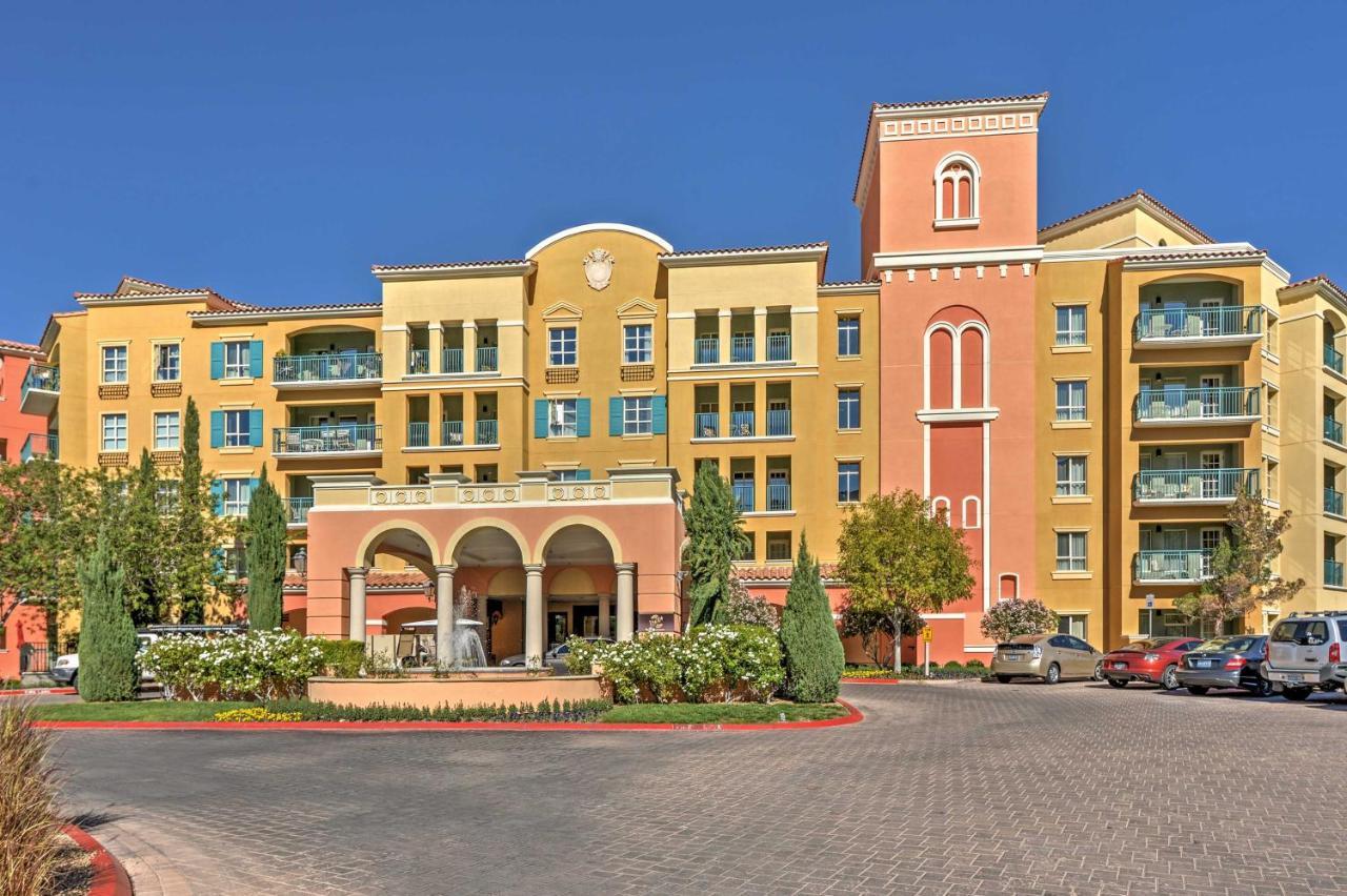 Apartment Vegas With Balcony, Amenities!