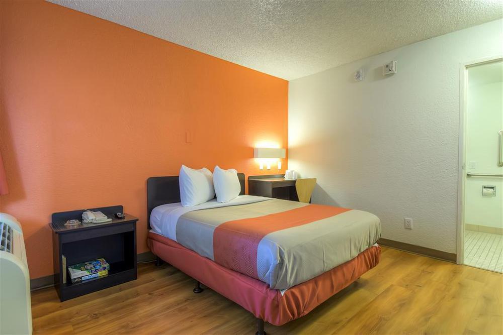 6 Vegas, Nv - I-15 Stadium 3* Las Vegas