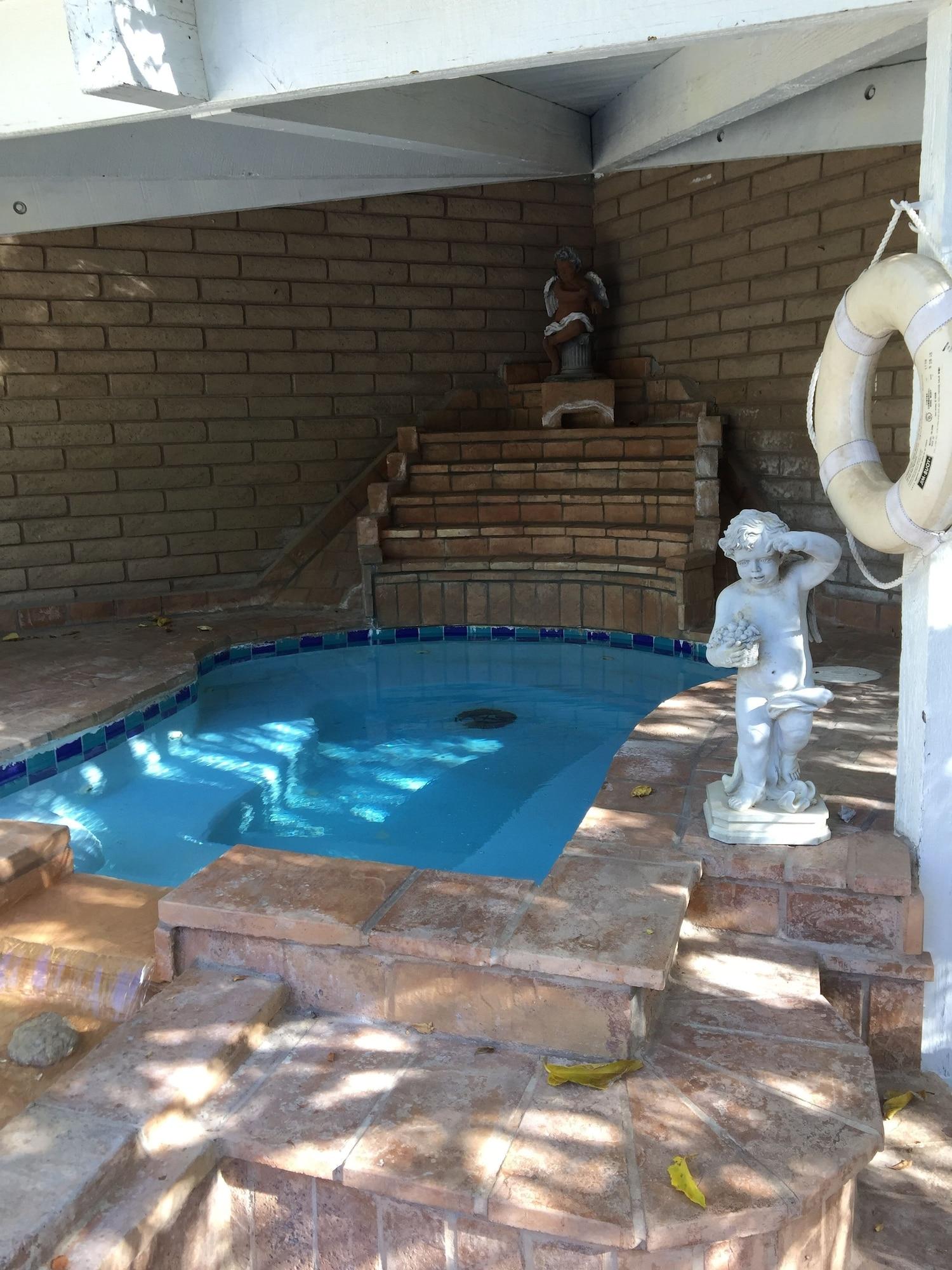 Huge With Private Park-like Grounds Villa Las Vegas