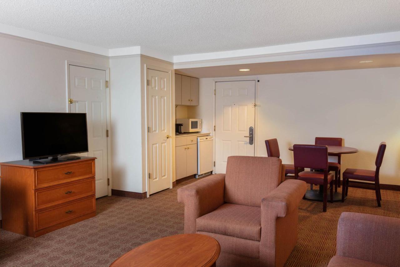 La Quinta By Wyndham Vegas Airport N Conv. Hotel 3*