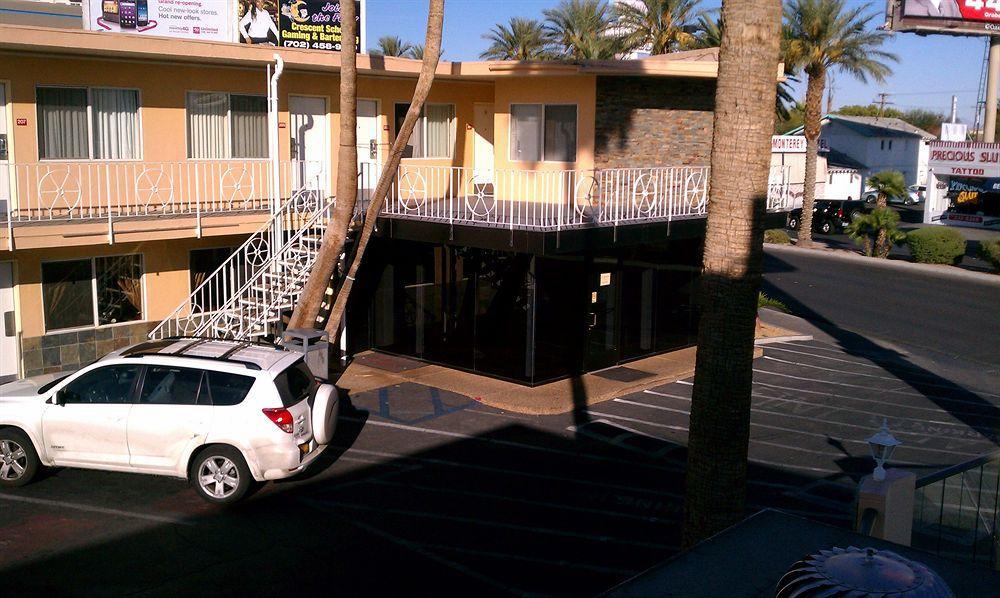 Econo Hotel 2*