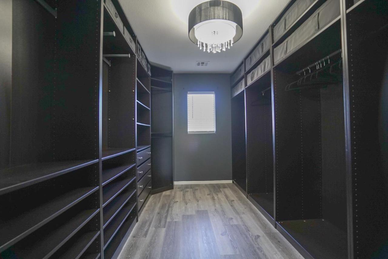Holiday home Ultra Modern Vegas 20min From The Strip *