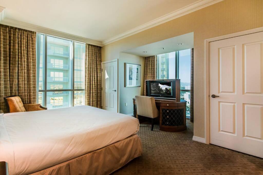 Signature Suites By Voyargo - 1Br Suites W Balcony Apartment *