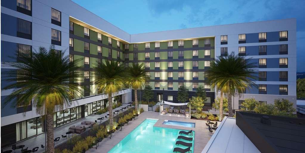 Home2 By Hilton Vegas Convention Center - No Fee Hotel 3*