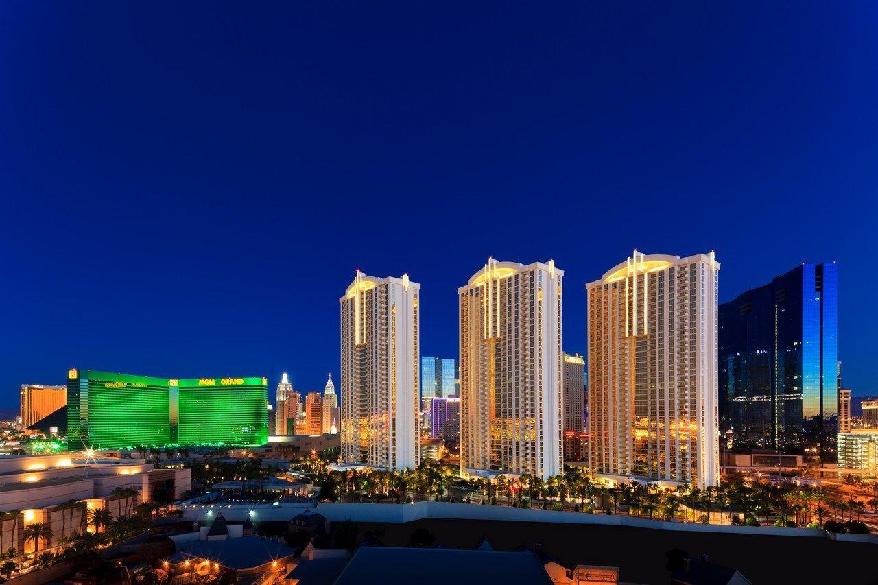 Hotel The Signature At Mgm Grand -