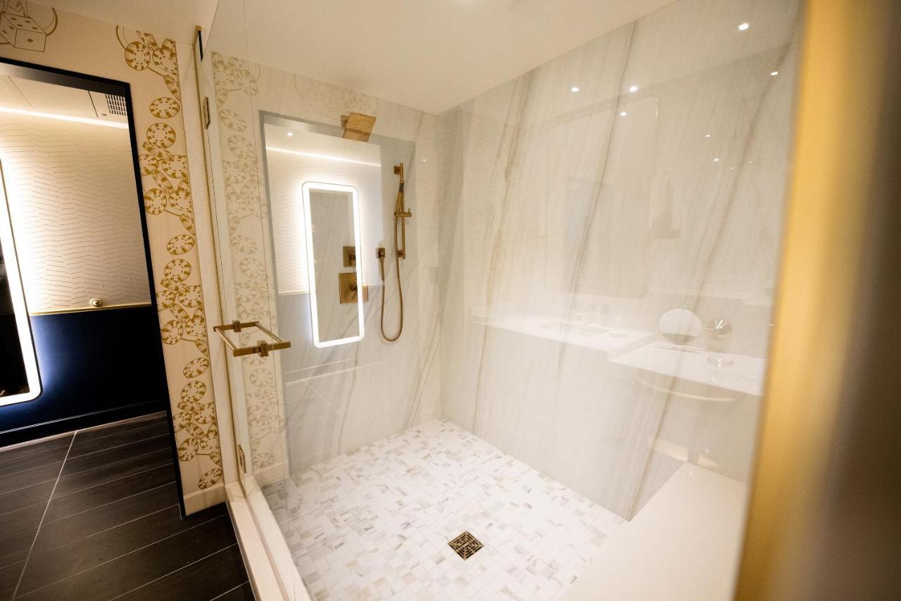 Circa & Casino - Adults Only Hotel 4*