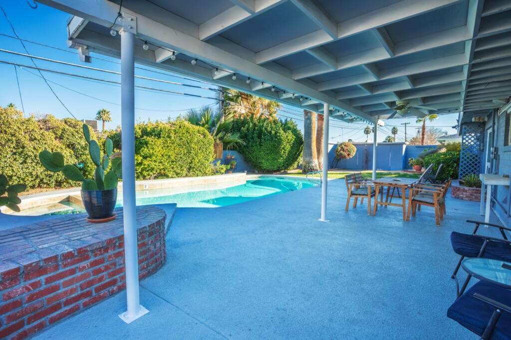 The Downtown Vintage Gem Holiday home *
