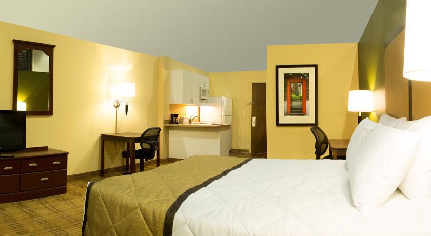 Crossland Economy - Vegas - Boulder Highway 2*