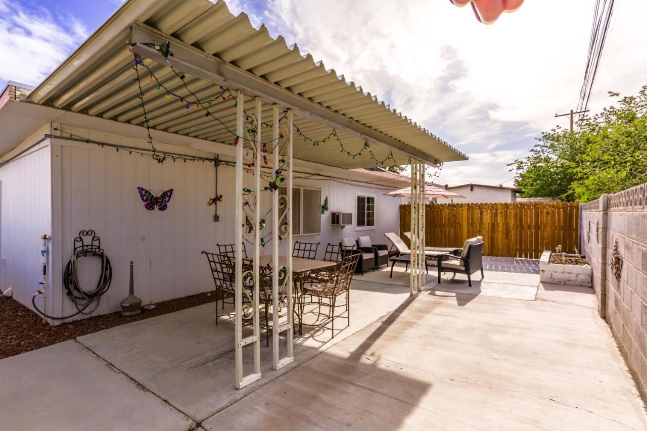 Vacation 3.5 Mi To Strip/dt/outlt Up To 8 Gst Holiday home