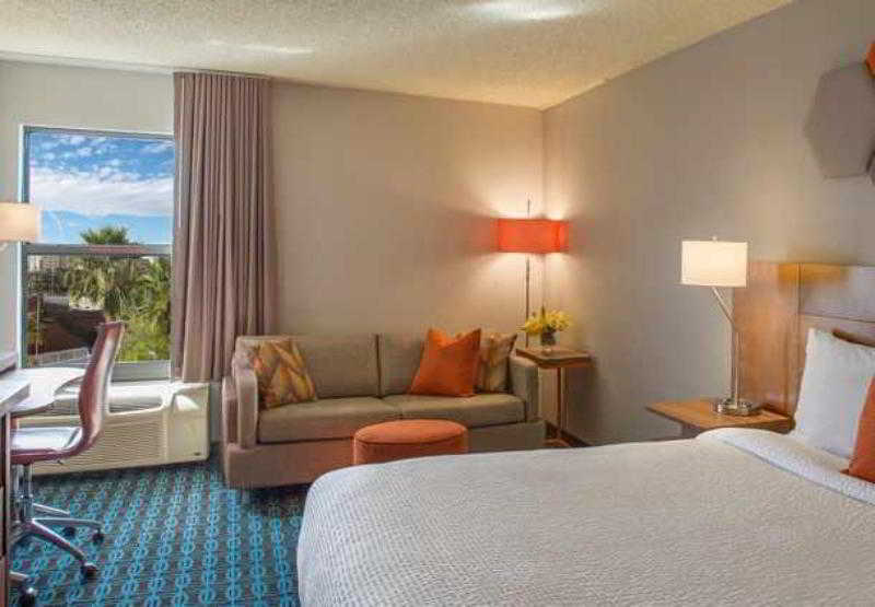 Hotel Fairfield Vegas Convention Center