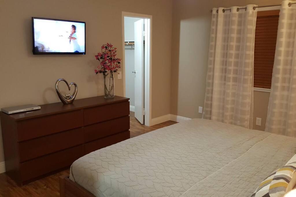 Apartment T-designed To Enjoy!. Vacation *
