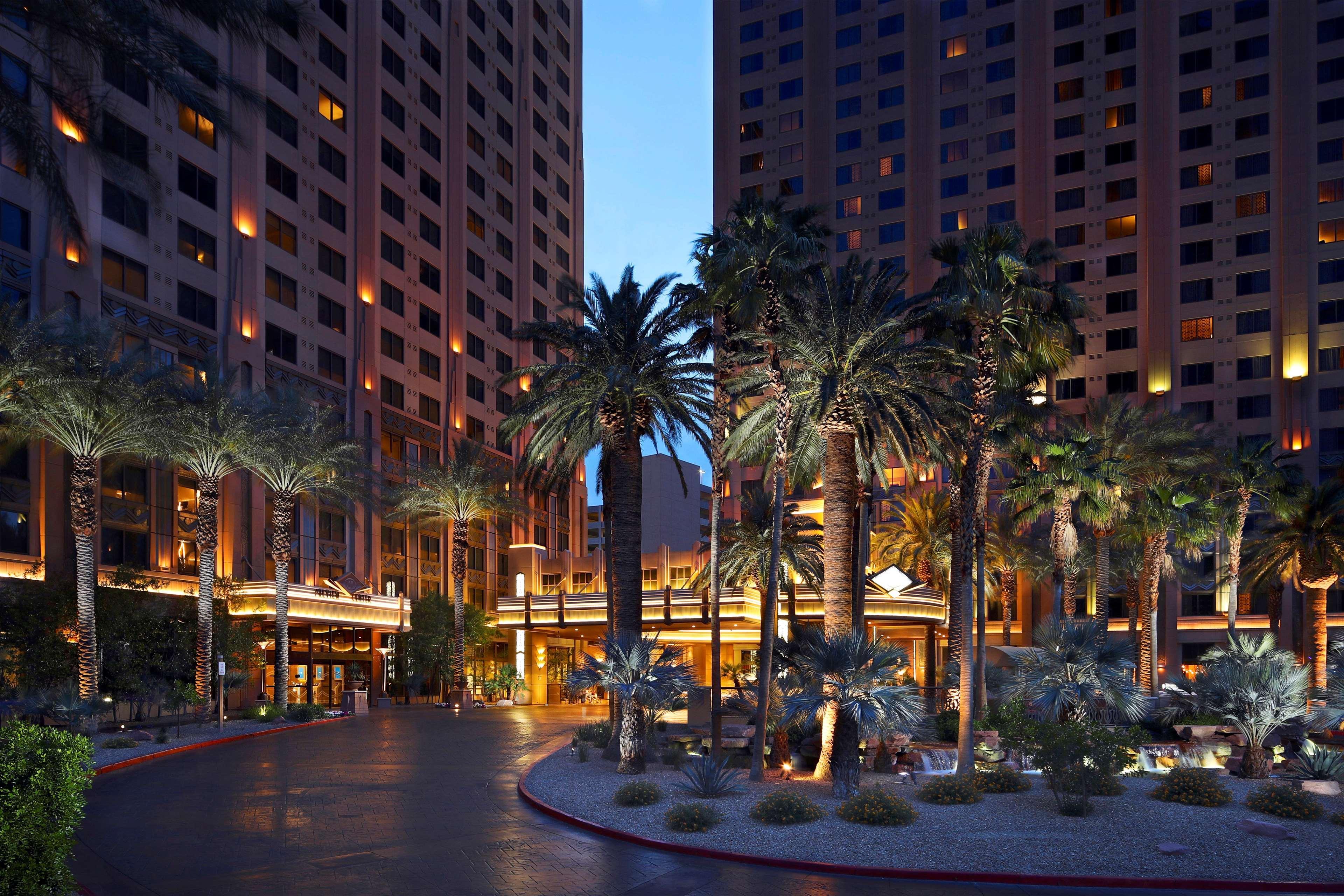 Resort Hilton Grand Vacations Club On The Vegas Strip 4*
