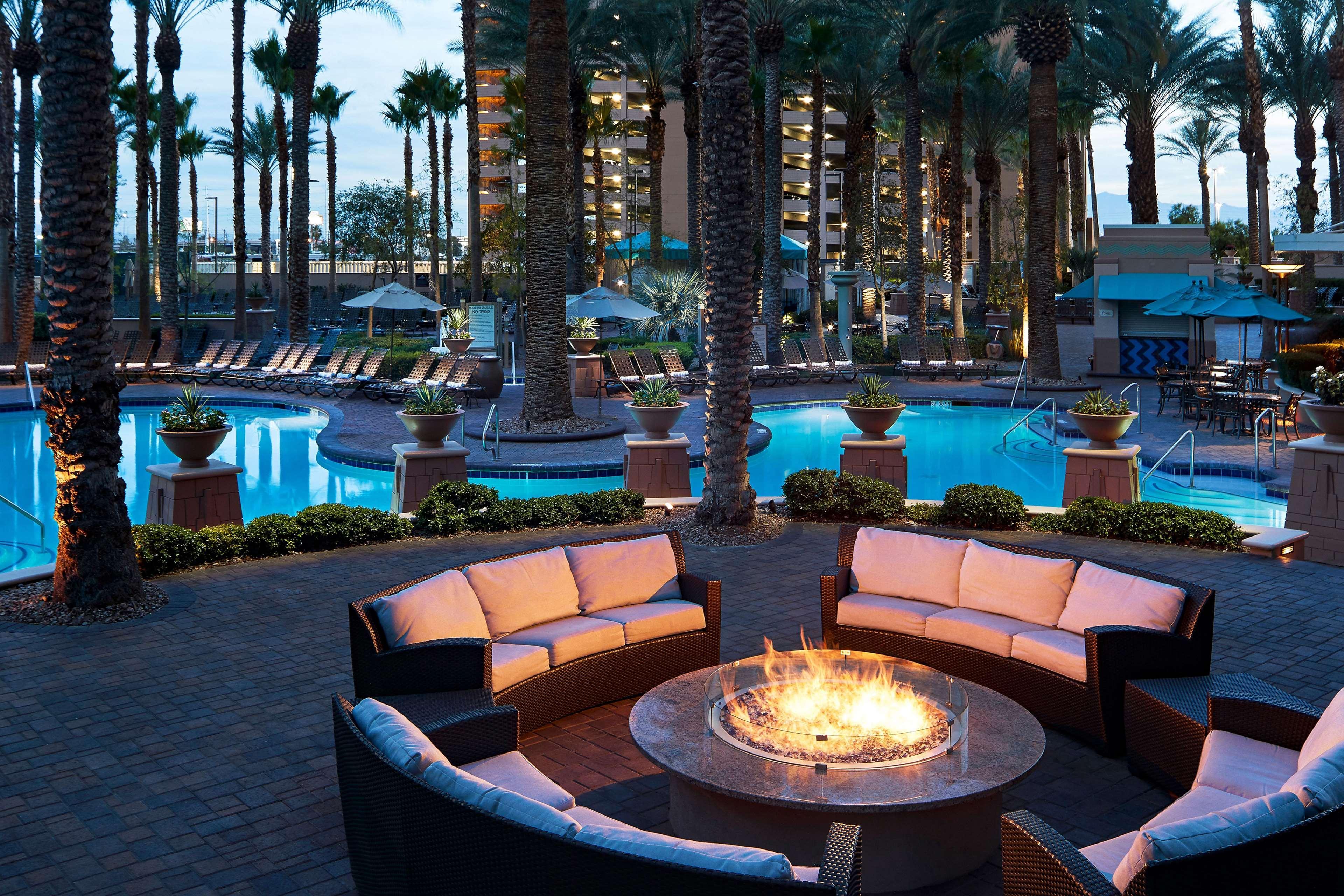 Hilton Grand Vacations Club On The Vegas Strip Resort Las Vegas
