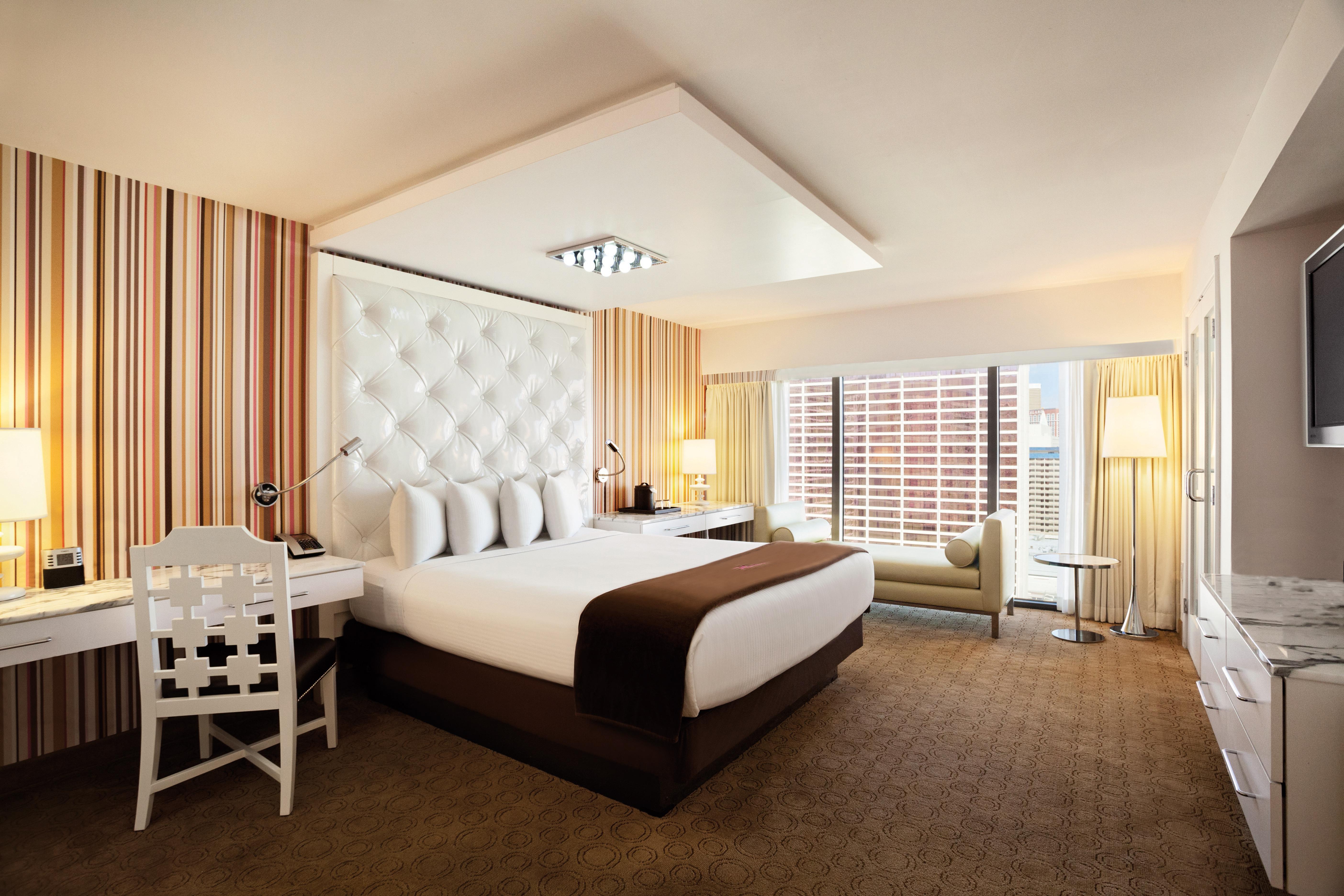Resort Flamingo Vegas & Casino