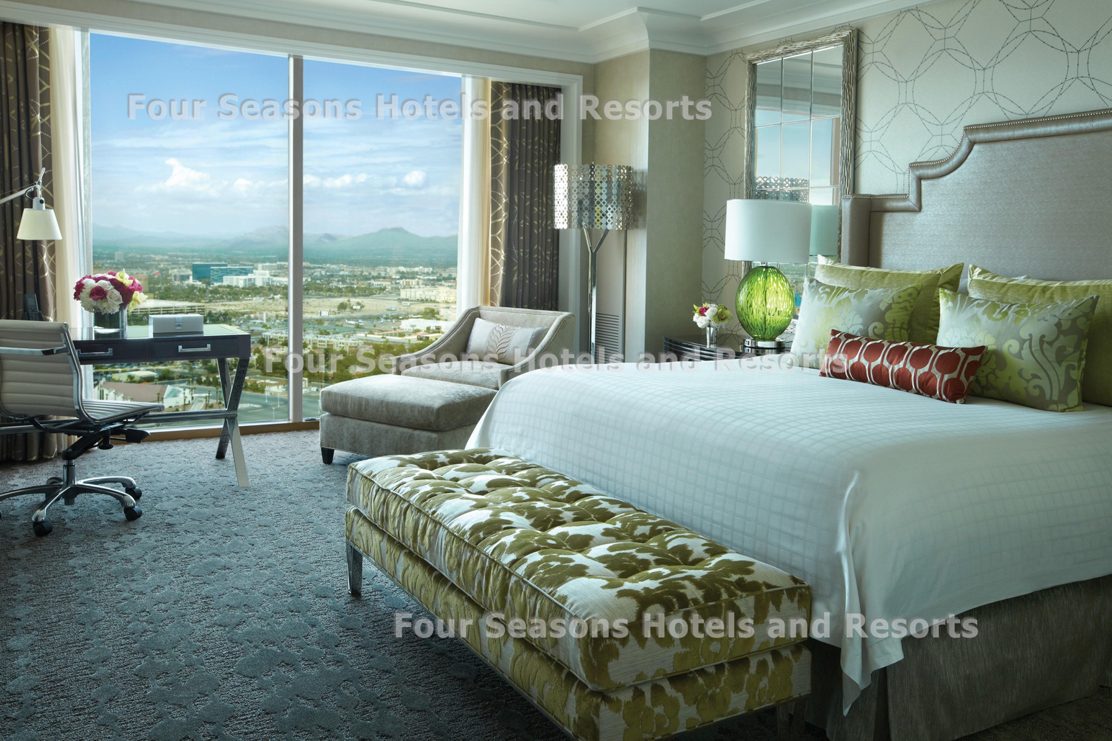 Four Seasons Vegas 5*