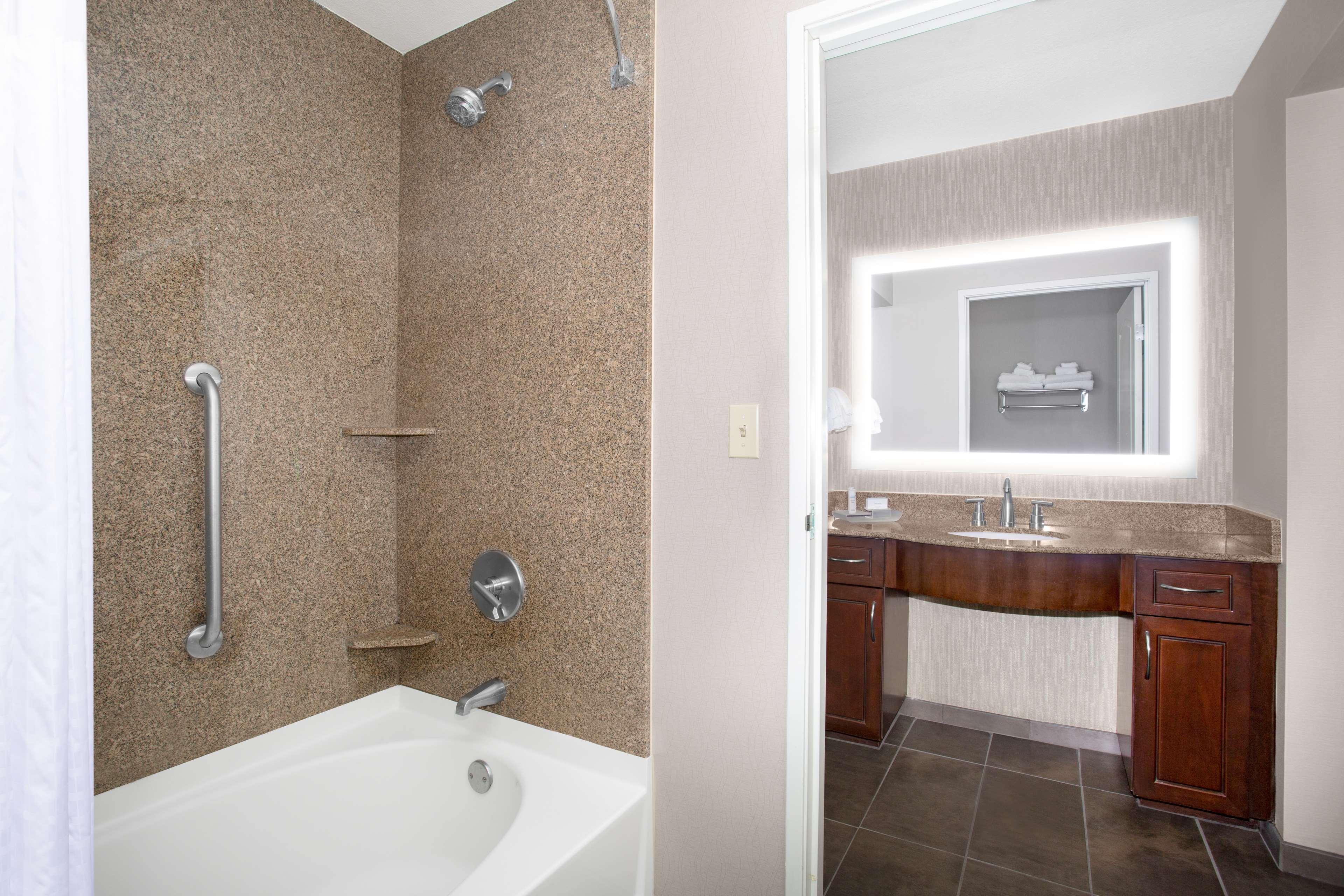 Hotel Homewood By Hilton South Vegas