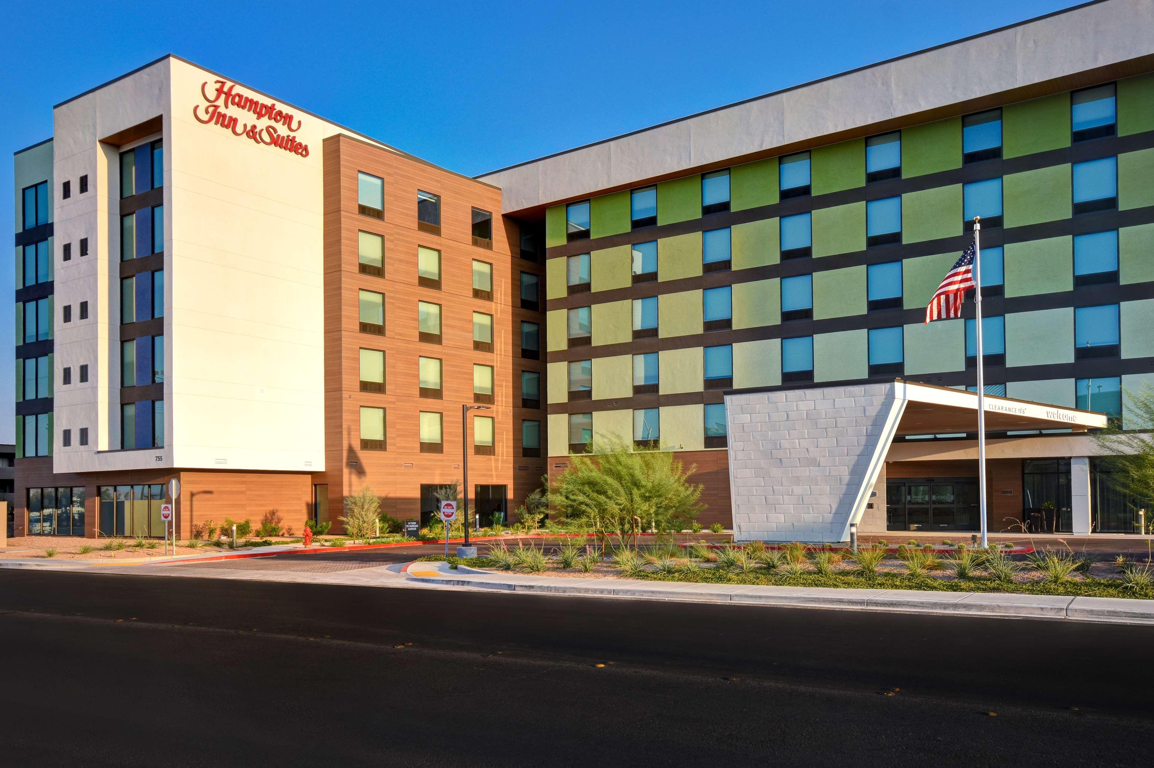 Home2 By Hilton Vegas Convention Center - No Fee Hotel Las Vegas