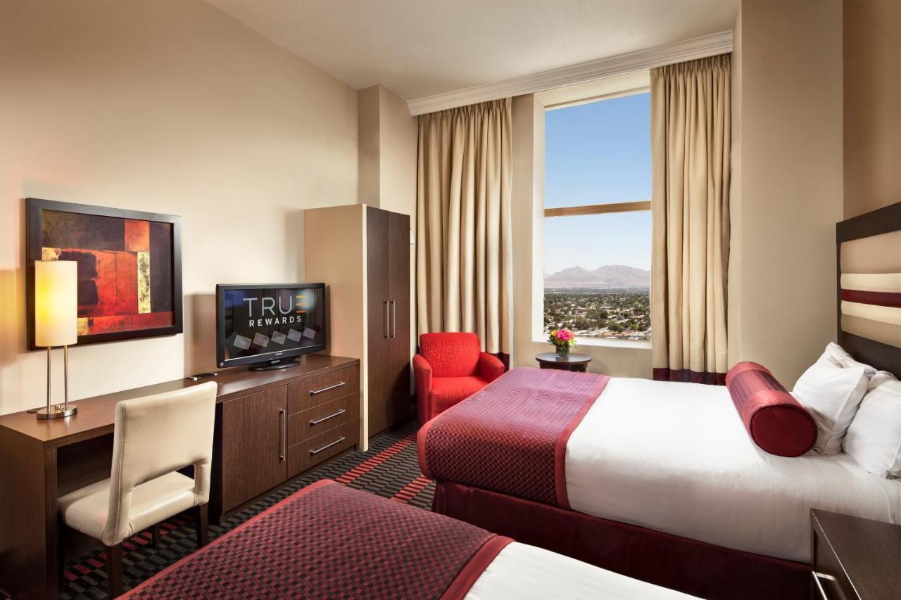 The Strat Hotel, Casino & Tower Resort 3*