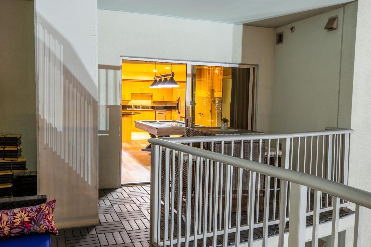 2100 Sqft Penthouse W/ Strip Views! Pool Gym Aparthotel *