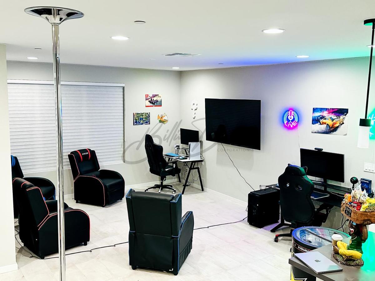 The Ultimate Gaming House! *