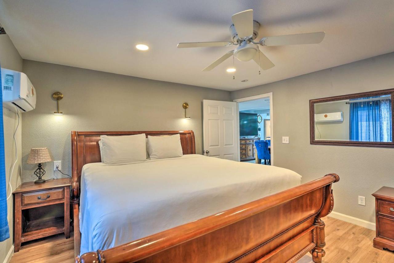 With Private Pool - Near Vegas Strip! Holiday home Las Vegas