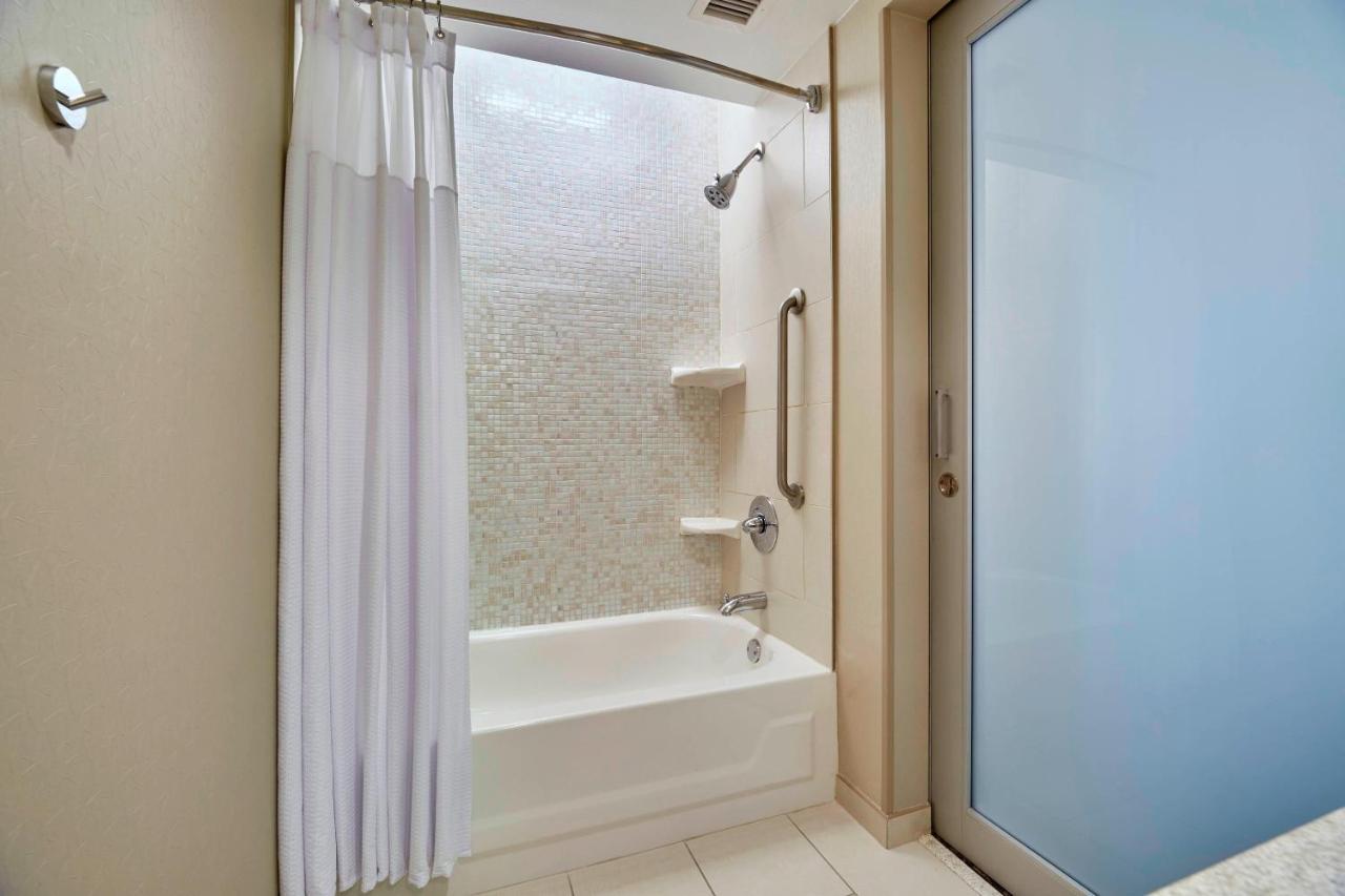 Hotel Springhill By Marriott Vegas Convention Center 3*