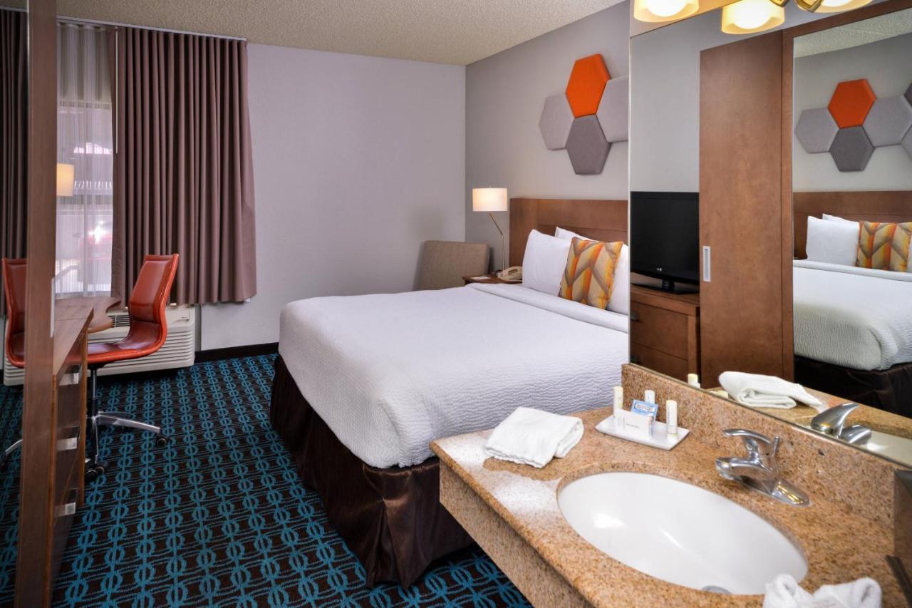 Fairfield Vegas Convention Center Hotel