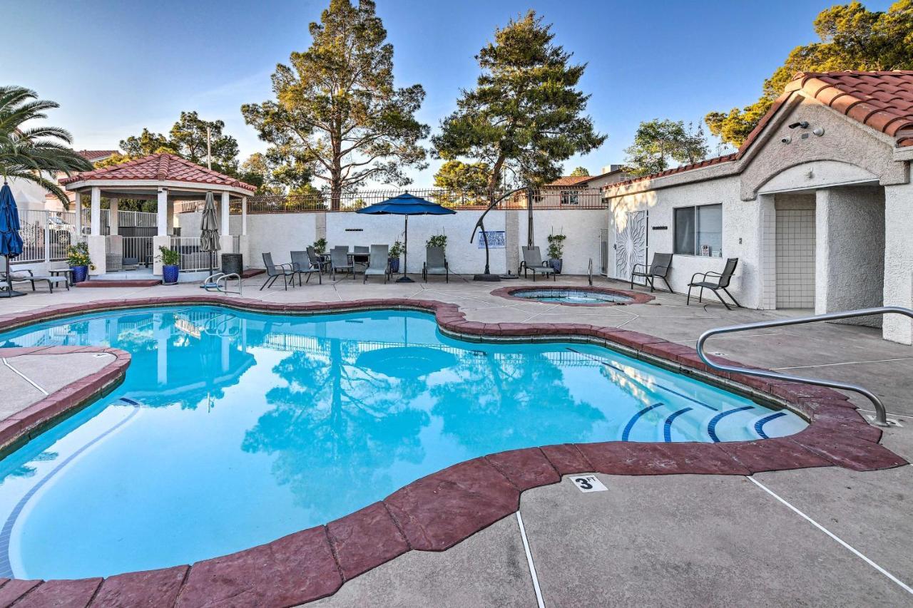 Contemporary Vegas Townhome With Community Pool Ferienhaus Las Vegas