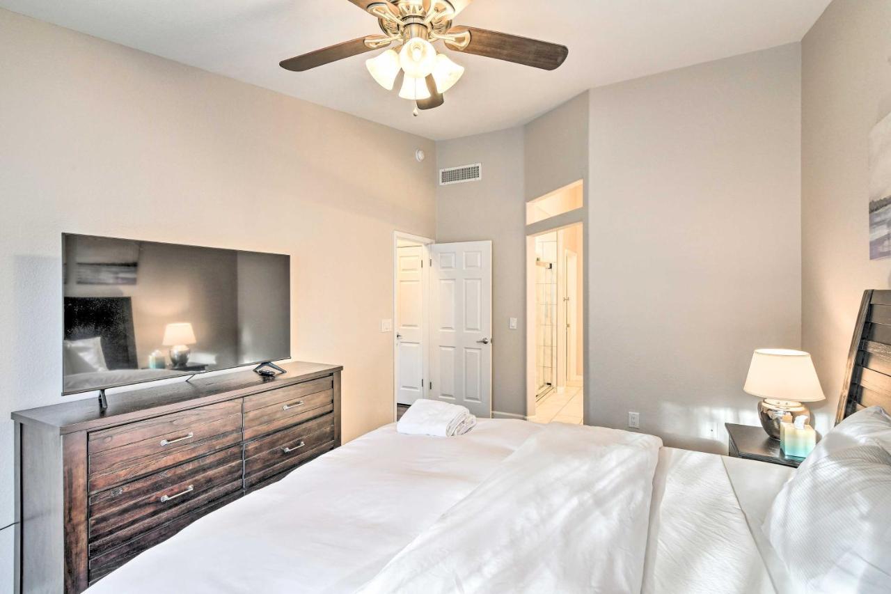 Ferienhaus Contemporary Vegas Townhome With Community Pool *