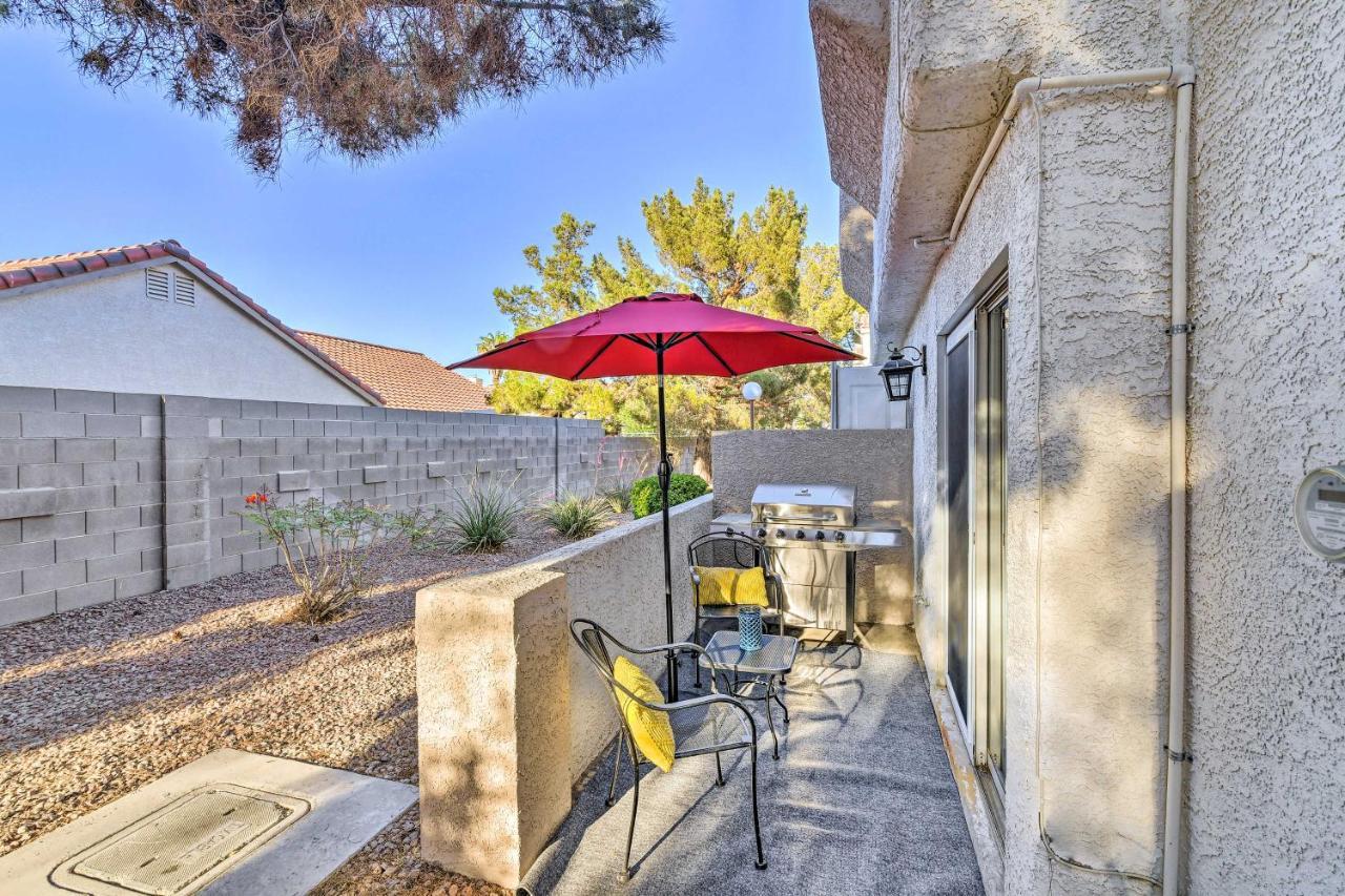 Ferienhaus Contemporary Vegas Townhome With Community Pool
