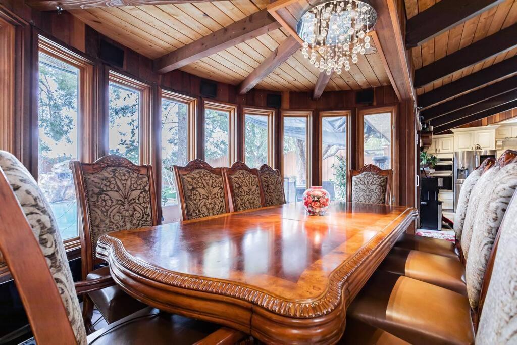 The Vegas Ranch Villa