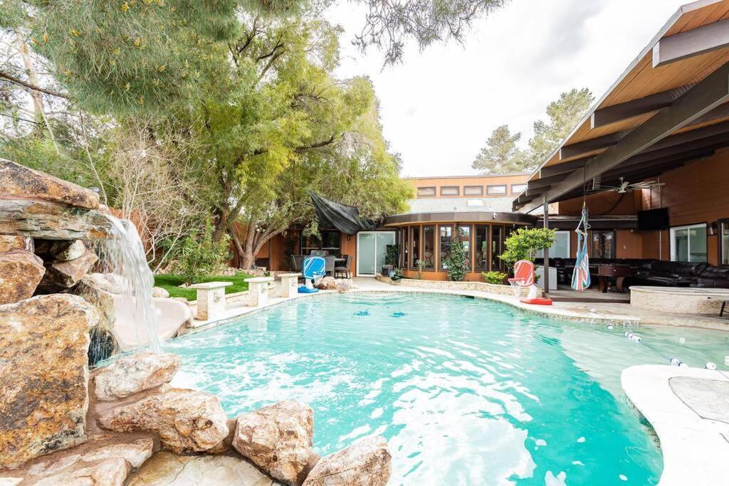 The Vegas Ranch Villa *