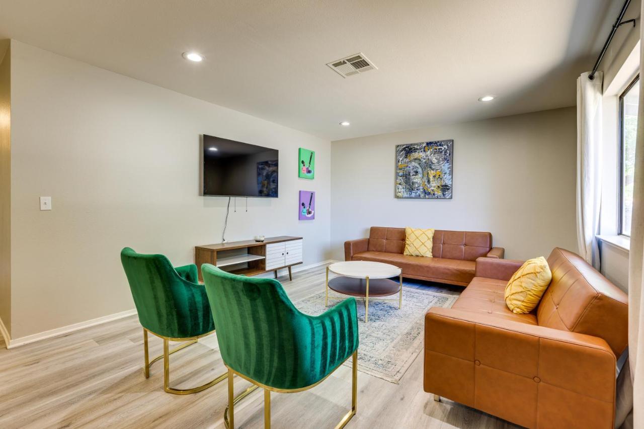 Vegas Vacation With Pool And Patio! Holiday home Las Vegas