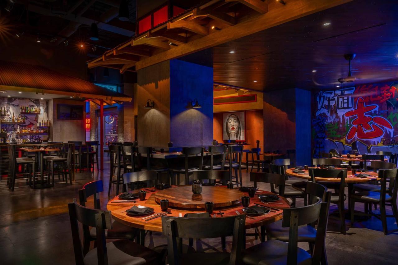 The Strat Hotel, Casino & Tower Resort Las Vegas