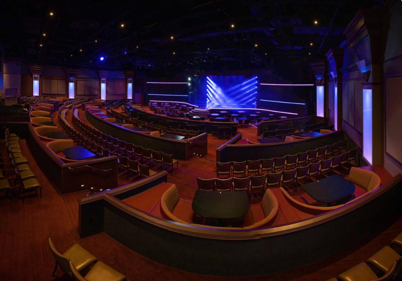 Resort The Strat Hotel, Casino & Tower 3*