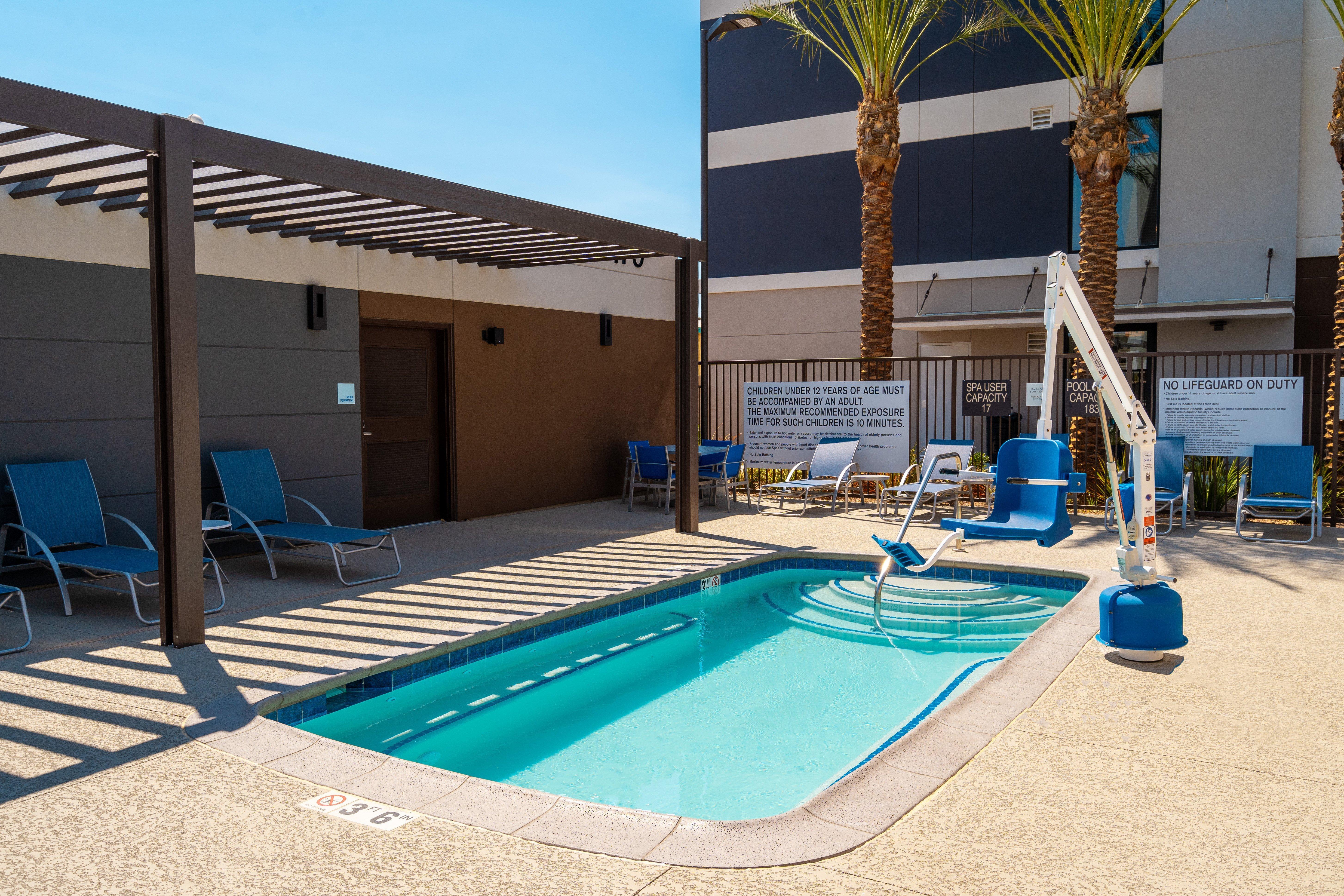 Express & - Vegas - E Tropicana By Ihg 3*