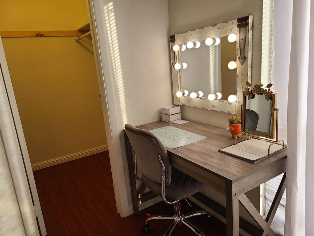 2bed 1 Bath Near Nellis Afb & The Strip Apartment Las Vegas