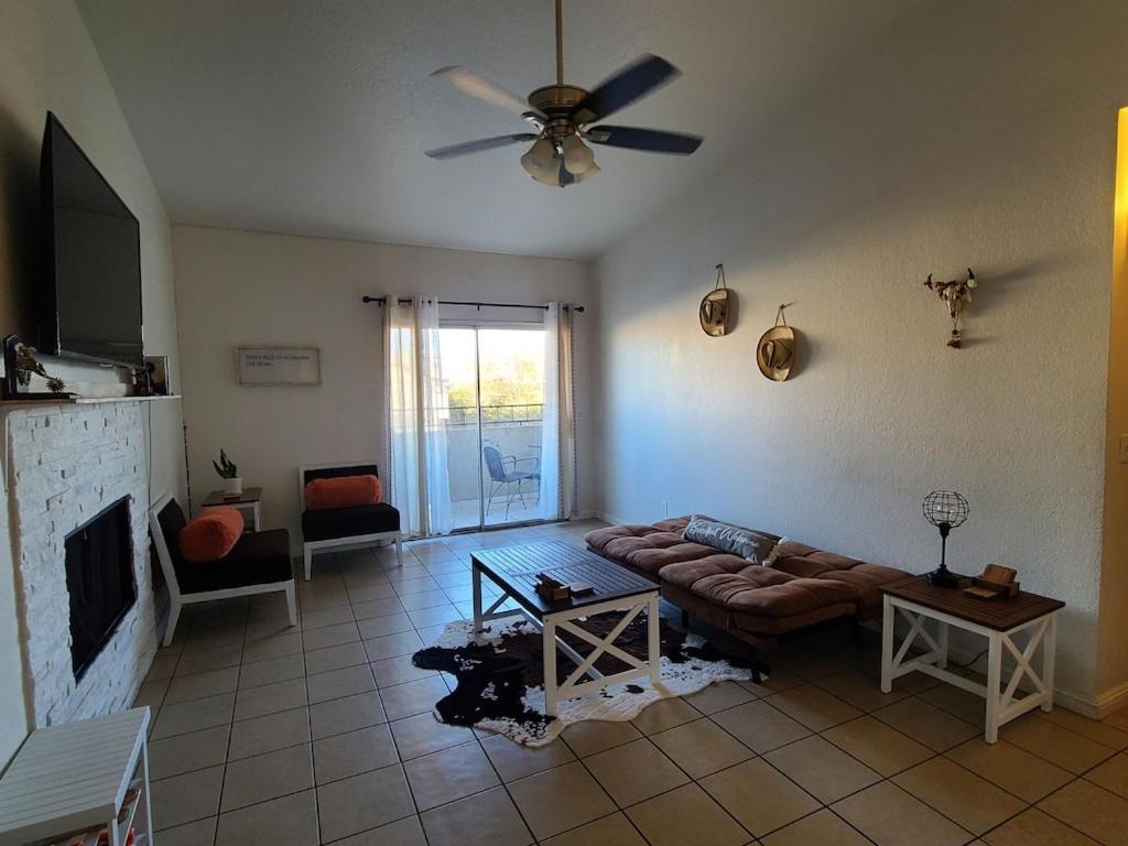 2bed 1 Bath Near Nellis Afb & The Strip Apartment Las Vegas