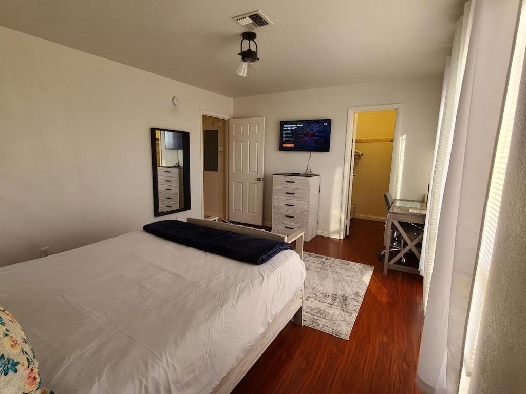 Apartment 2bed 1 Bath Near Nellis Afb & The Strip Las Vegas