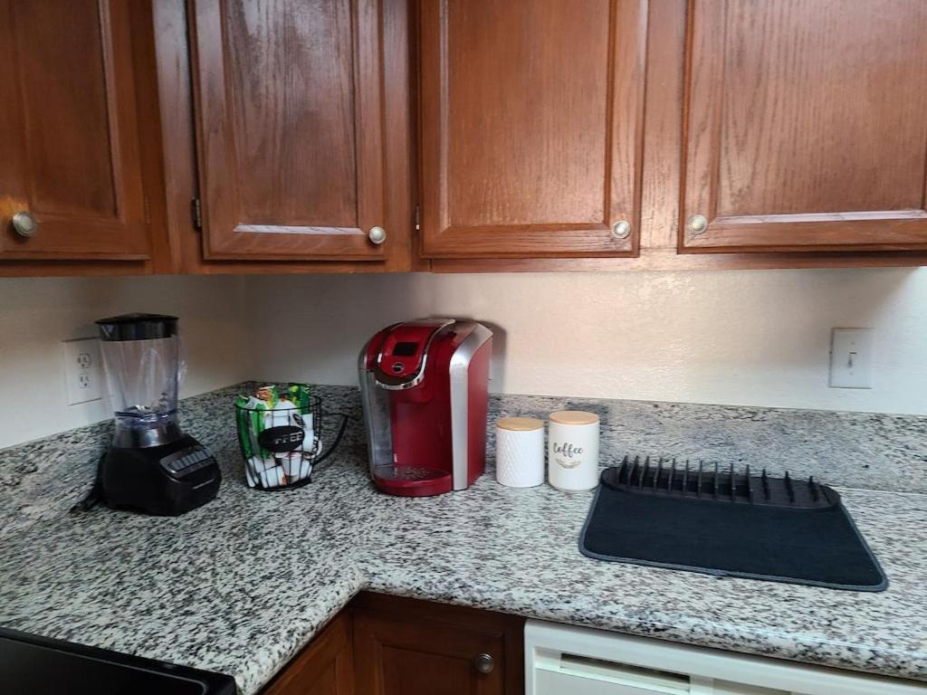 Apartment 2bed 1 Bath Near Nellis Afb & The Strip Las Vegas