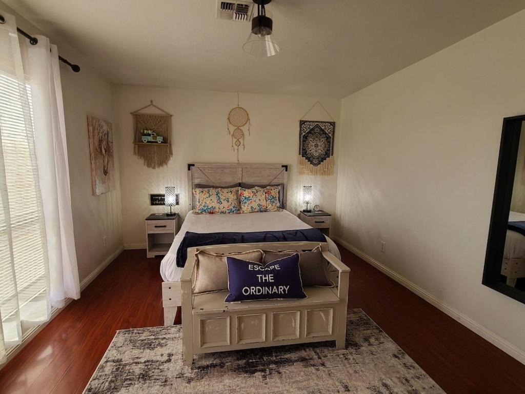 Apartment 2bed 1 Bath Near Nellis Afb & The Strip
